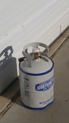 11 lb propane tank